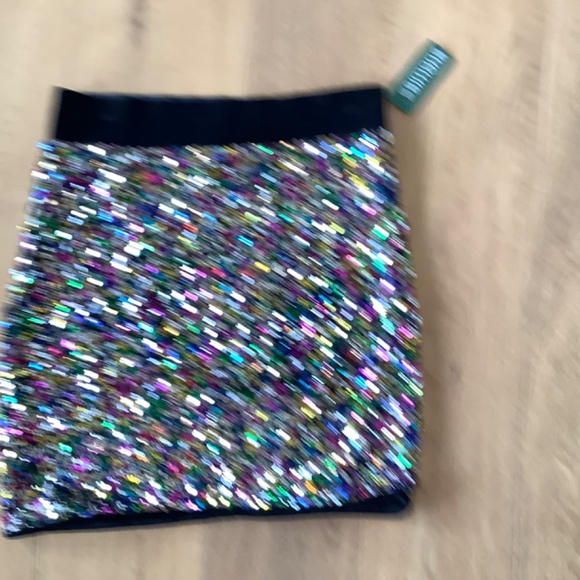 Simon’s Fun Sequin Skirt! NWT - Picture 2 of 4